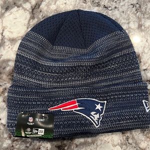 Authentic -NWT - New England Patriots winter hat - New Era
